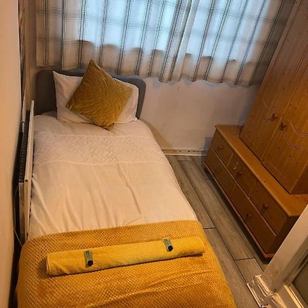 Indulge Hockley Hotel - With Free Front Parking - 10 Min Drive To Birmingham City Centre Bull Ring, Grand Central, Tesco Superstore, Primark & Commonwealth Games Exteriör bild