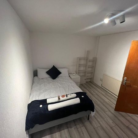 Indulge Hockley Hotel - With Free Front Parking - 10 Min Drive To Birmingham City Centre Bull Ring, Grand Central, Tesco Superstore, Primark & Commonwealth Games Exteriör bild