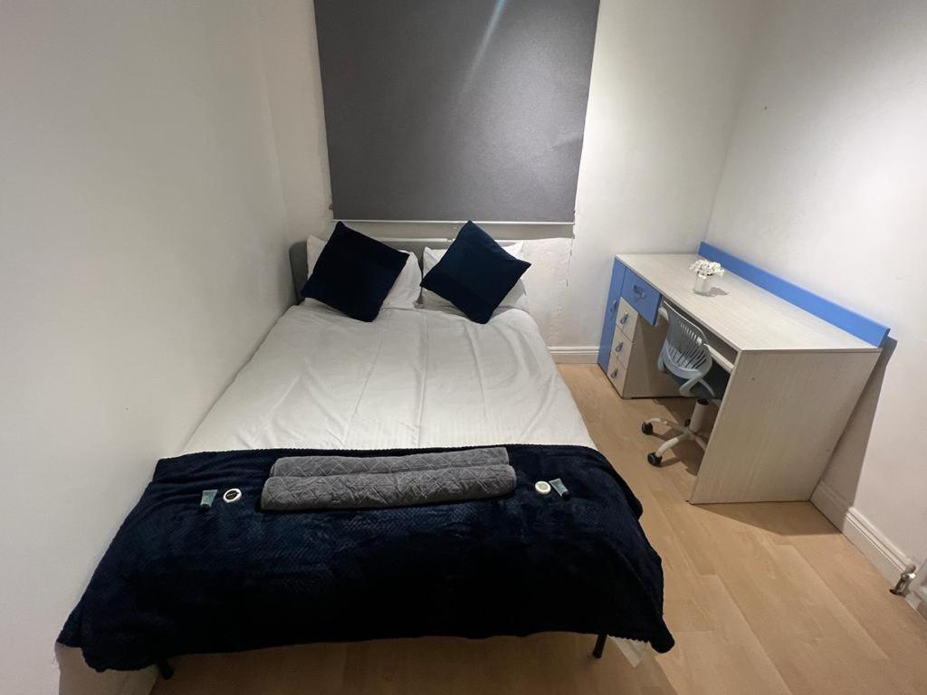 Indulge Hockley Hotel - With Free Front Parking - 10 Min Drive To Birmingham City Centre Bull Ring, Grand Central, Tesco Superstore, Primark & Commonwealth Games Exteriör bild