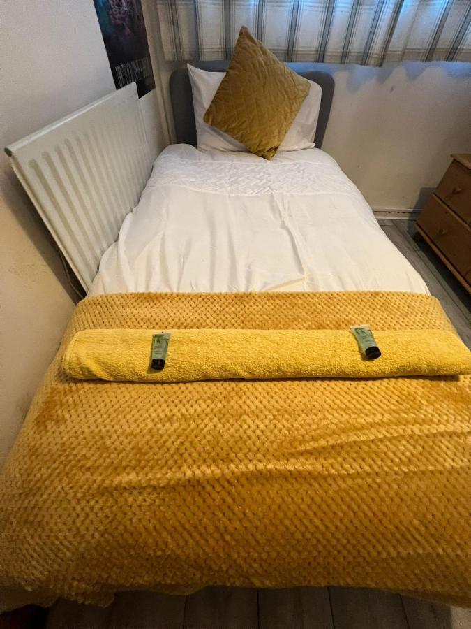Indulge Hockley Hotel - With Free Front Parking - 10 Min Drive To Birmingham City Centre Bull Ring, Grand Central, Tesco Superstore, Primark & Commonwealth Games Exteriör bild